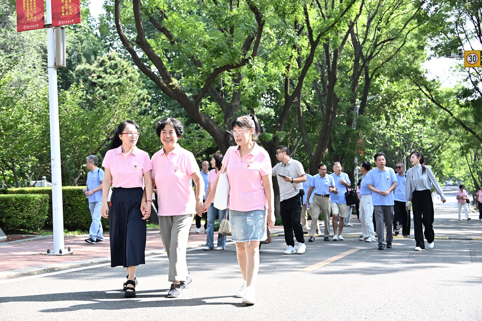 1757907024524672.jpg 1757907024524672.jpg